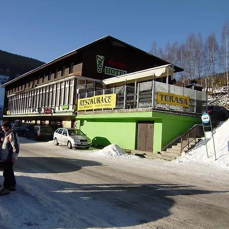 尼科酒店 酒店
