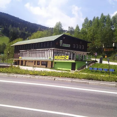 尼科酒店